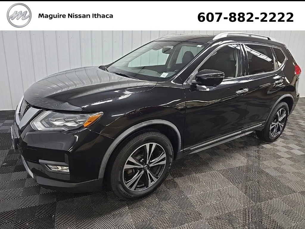 Used 2017 Black Nissan SL image 9