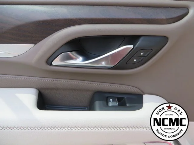 2023 GMC Yukon Denali - Photo 36