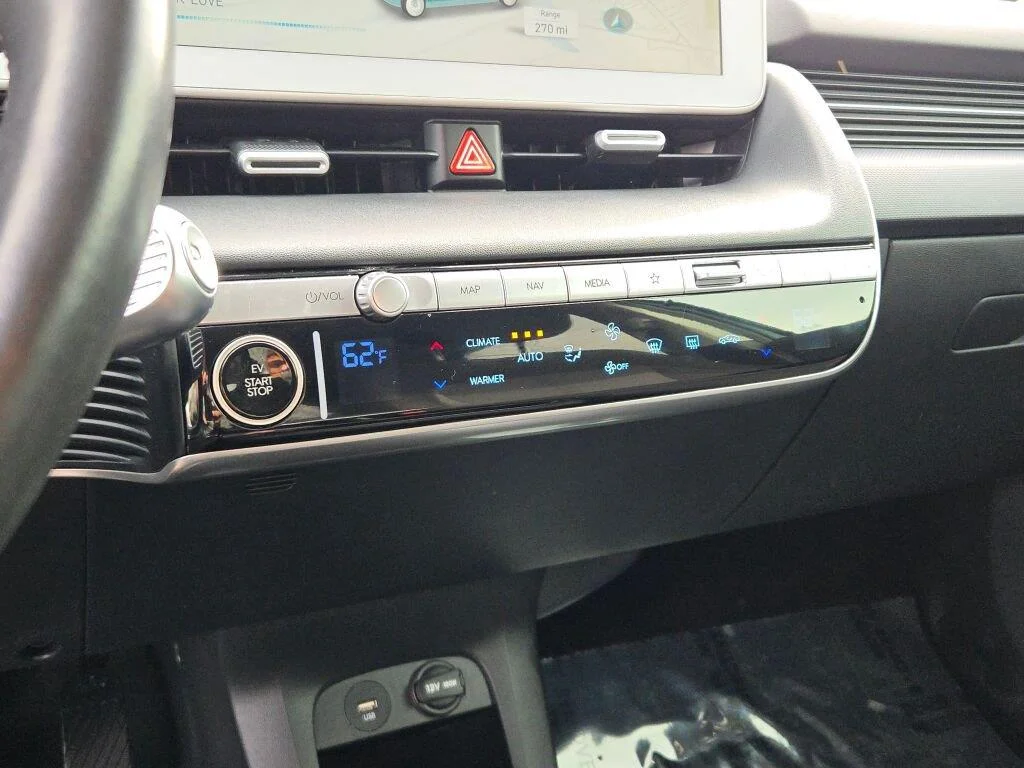 Used 2024 Digital Teal Hyundai SEL image 23