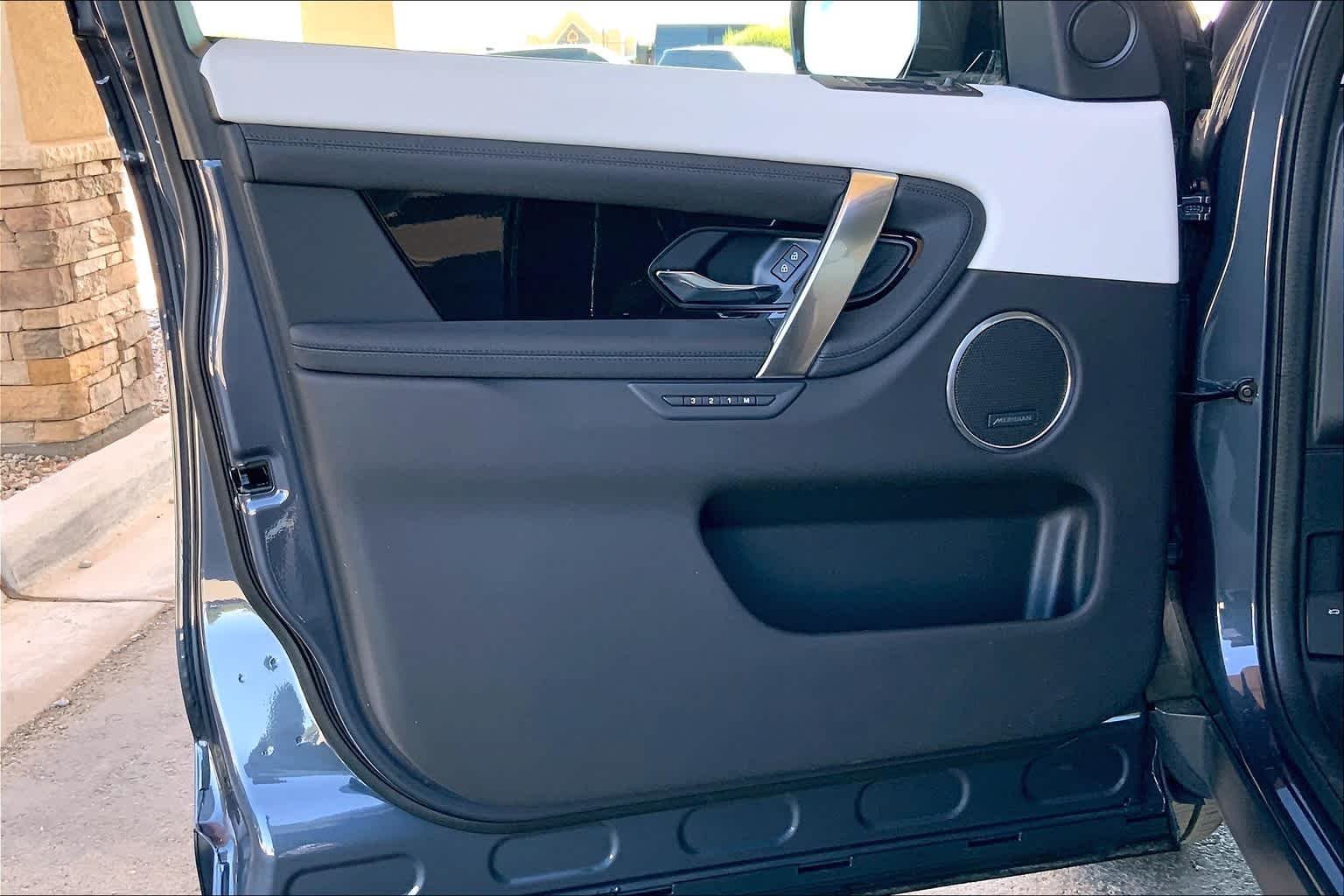 2025 Land Rover Discovery Sport S - Photo 10