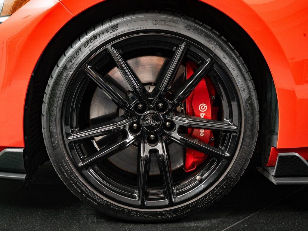 Used 2022 Orange Ford Shelby GT500 image 13