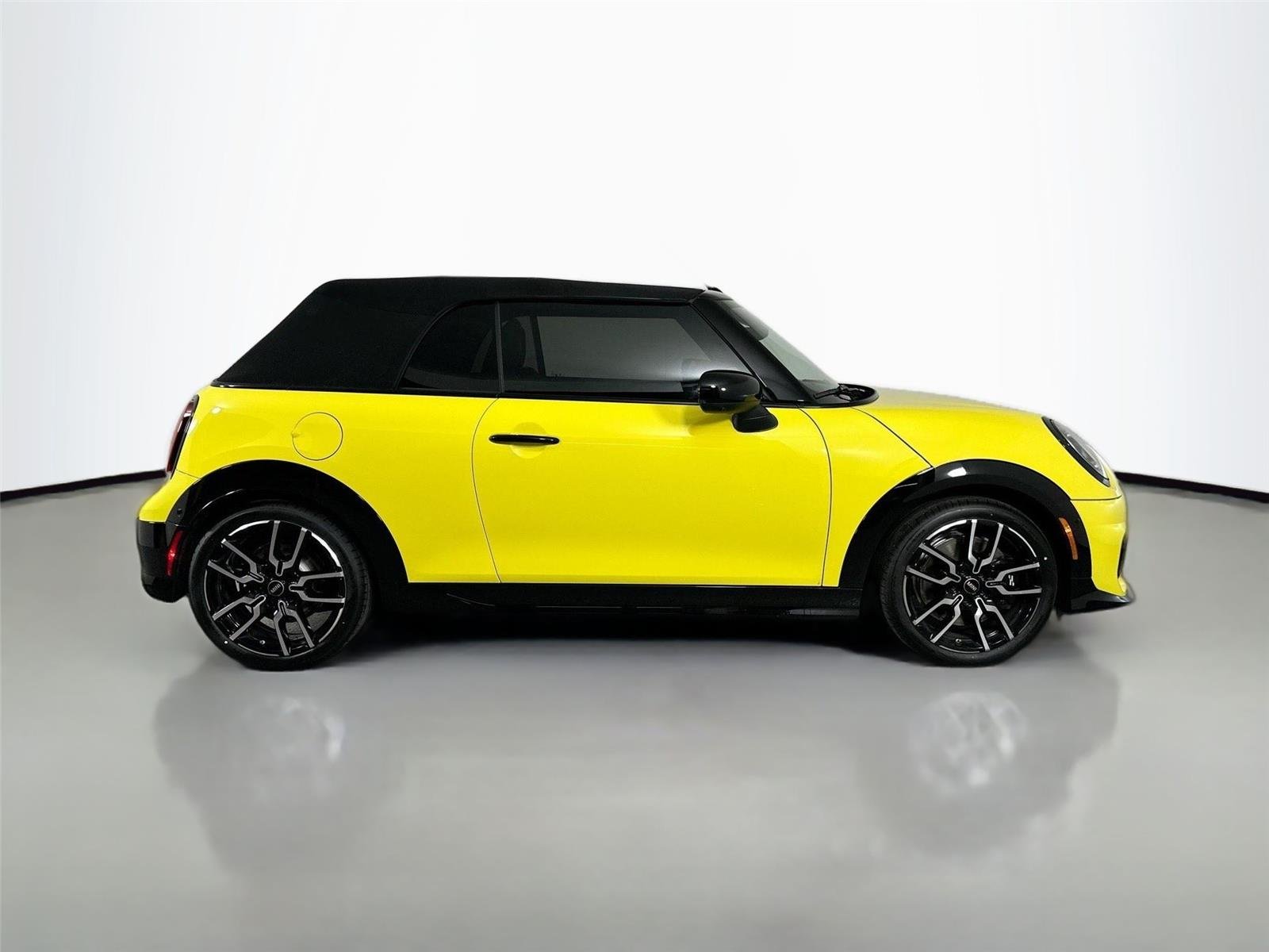 Used 2026 Sunny Side Yellow MINI Cooper S image 4