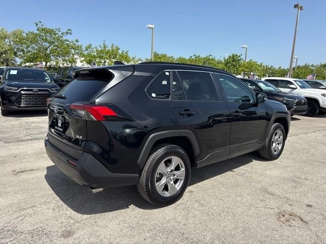 Used 2025 Black Toyota XLE image 3