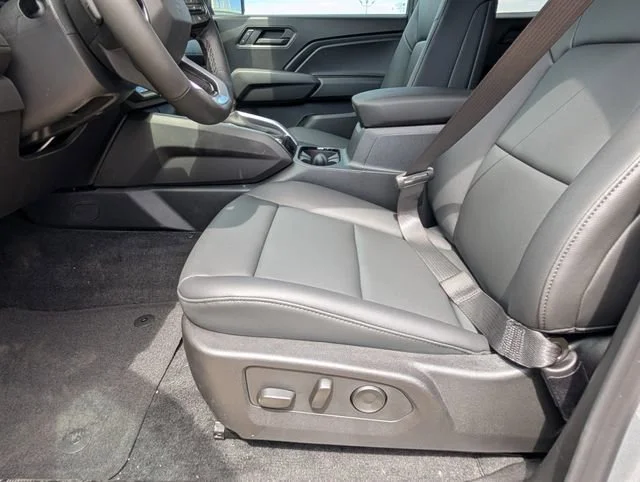 2026 Chevrolet Colorado Trail Boss - Photo 9