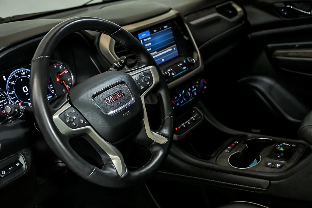 Used 2022 Ebony Twilight Metallic GMC Denali image 17