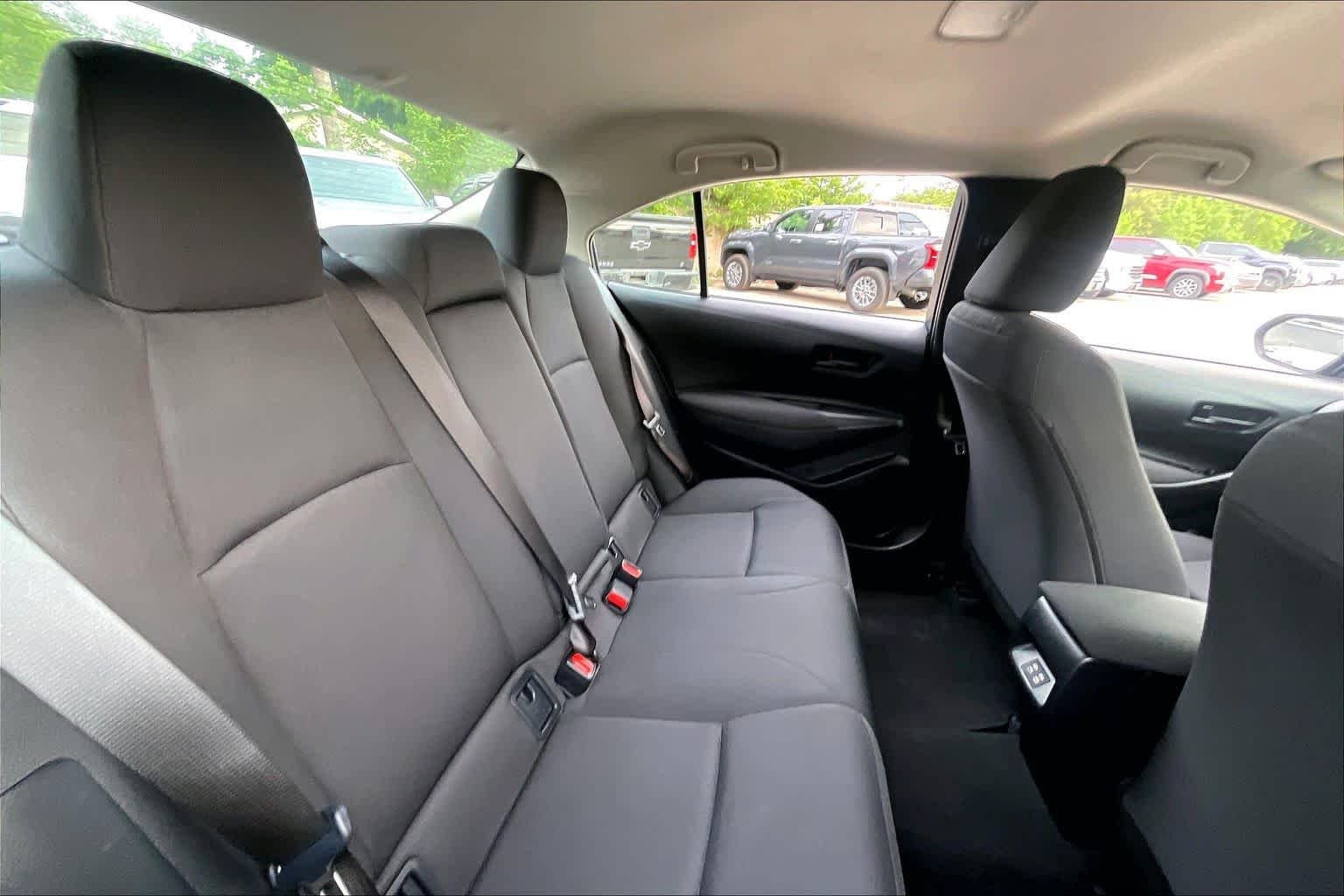 Used 2026 Celestite Toyota LE image 19