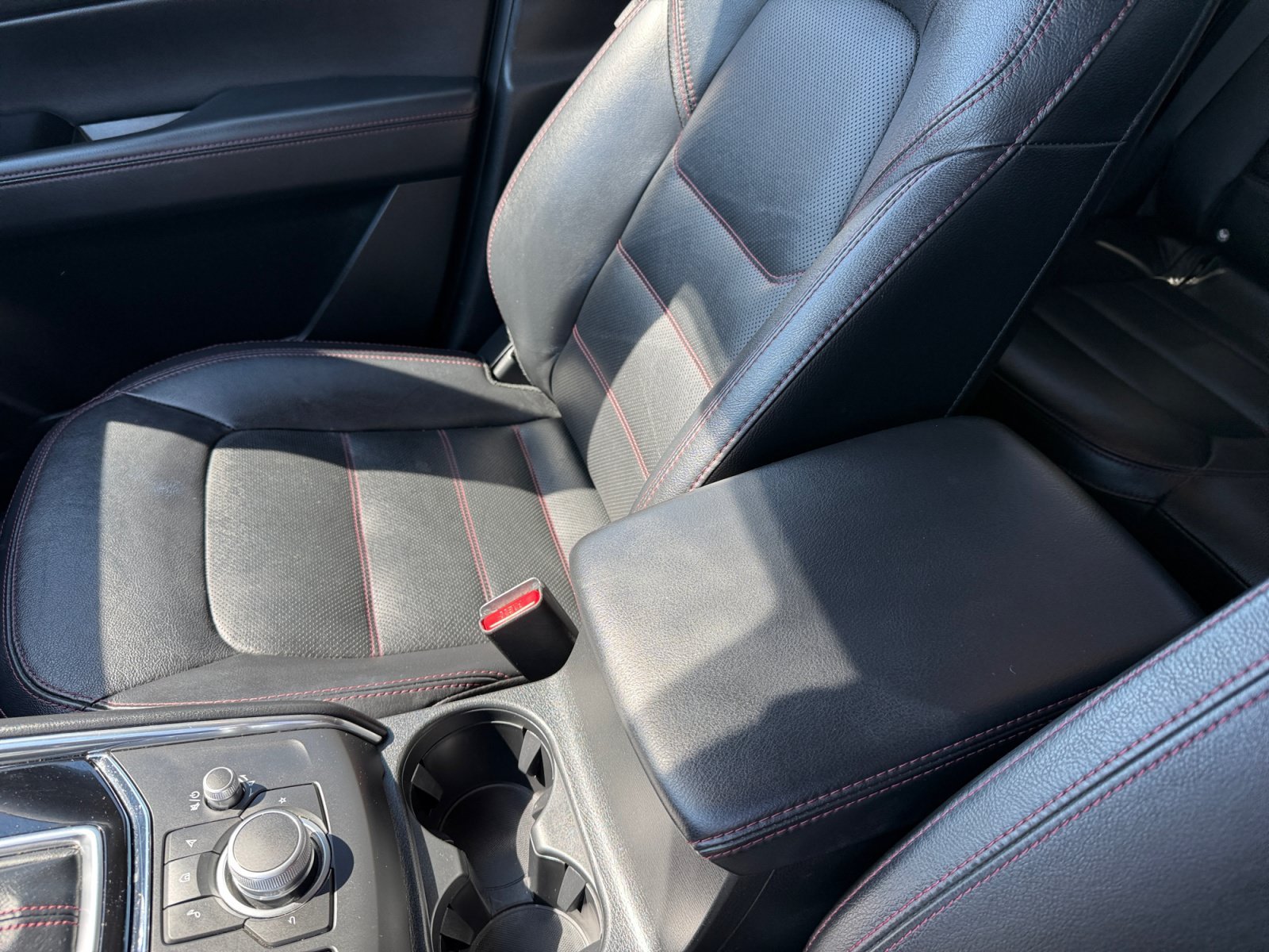 Used 2025 Gray Metallic Mazda 2.5 S Carbon Edition image 14