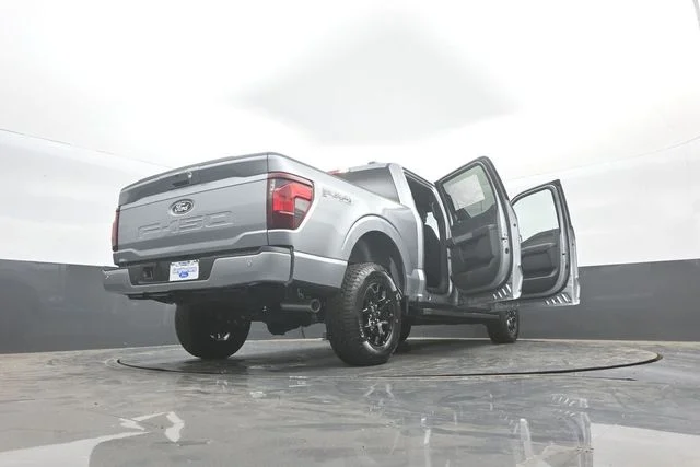 New 2026 Iconic Silver Metallic Ford XLT image 37