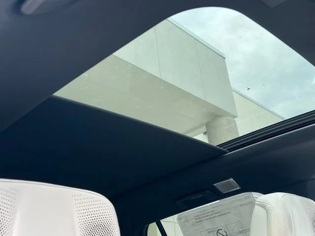 2026 Cadillac VISTIQ Sport - Photo 24