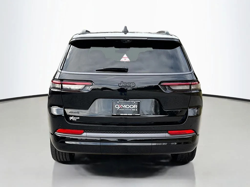 New 2026 Diamond Black Crystal Pearlcoat Jeep Limited Reserve image 5