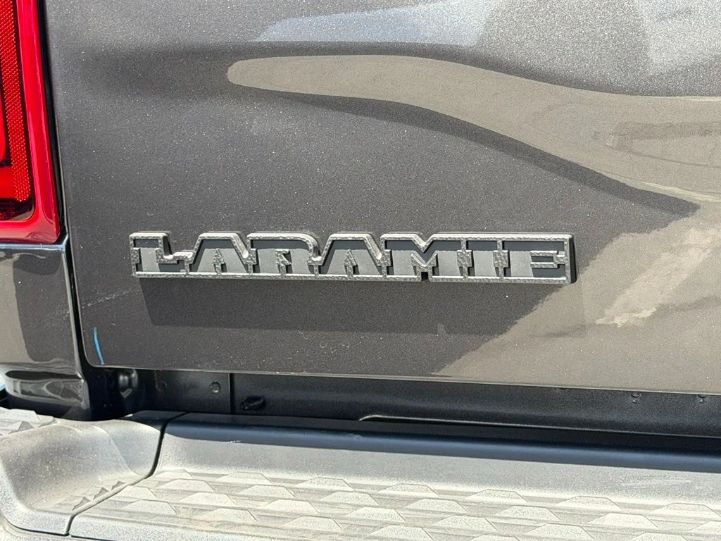 New 2026 Granite Crystal Metallic Clear-Coat Exterior Paint RAM Laramie image 13