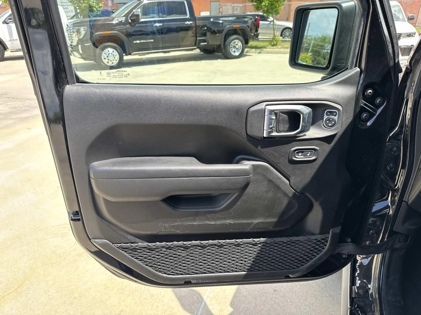 Used 2025 Black Clearcoat Jeep Rubicon 4x4 image 19