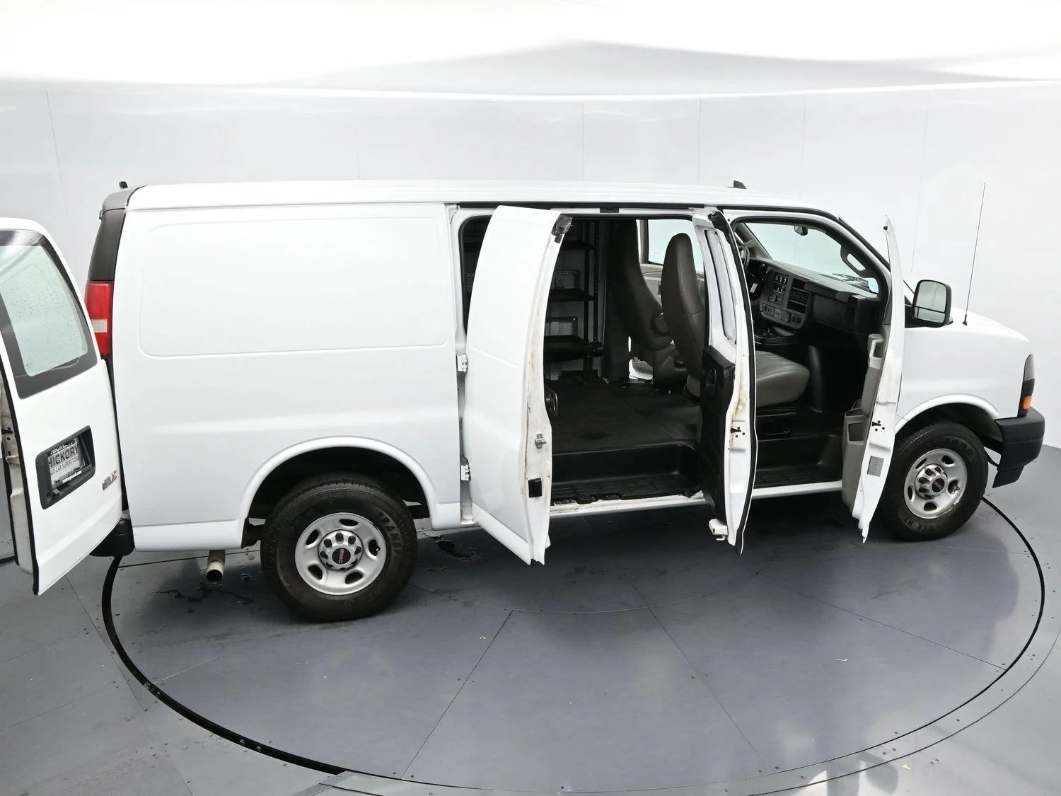 Used 2018 Summit White GMC 2500 image 34