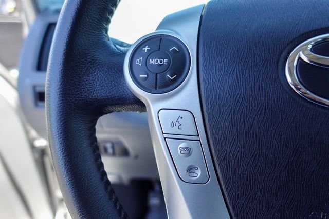 Used 2014 Silver Toyota Five image 14