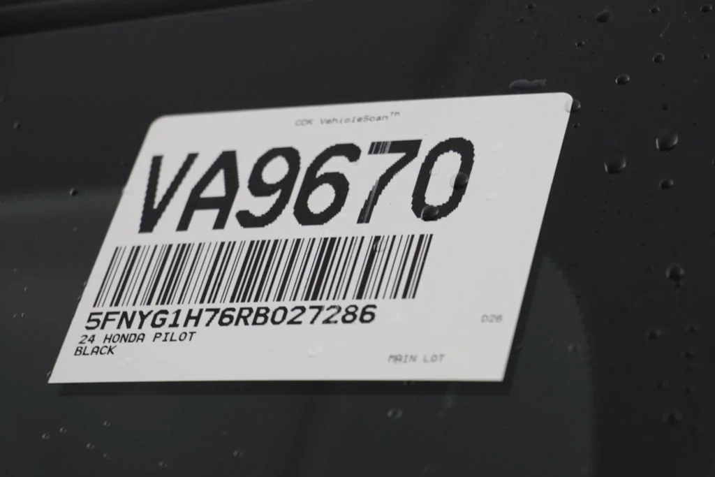 Used 2024 Crystal Black Pearl Honda Touring image 25