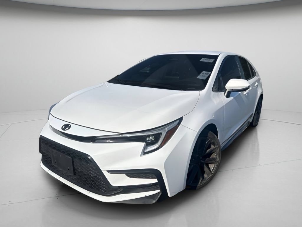 Used 2025 Ice Cap Toyota SE image 13