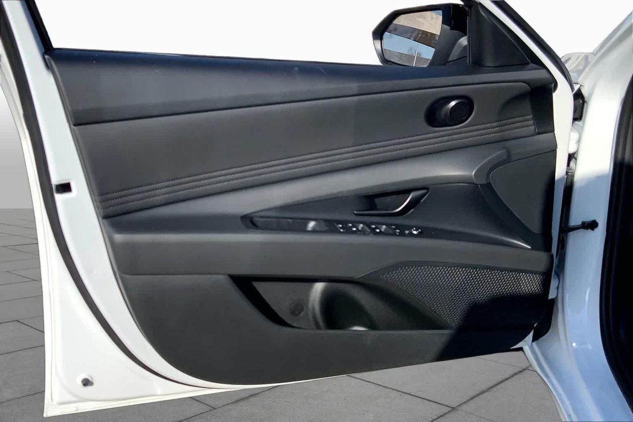 New 2026 Serenity White Hyundai SEL Sport image 10