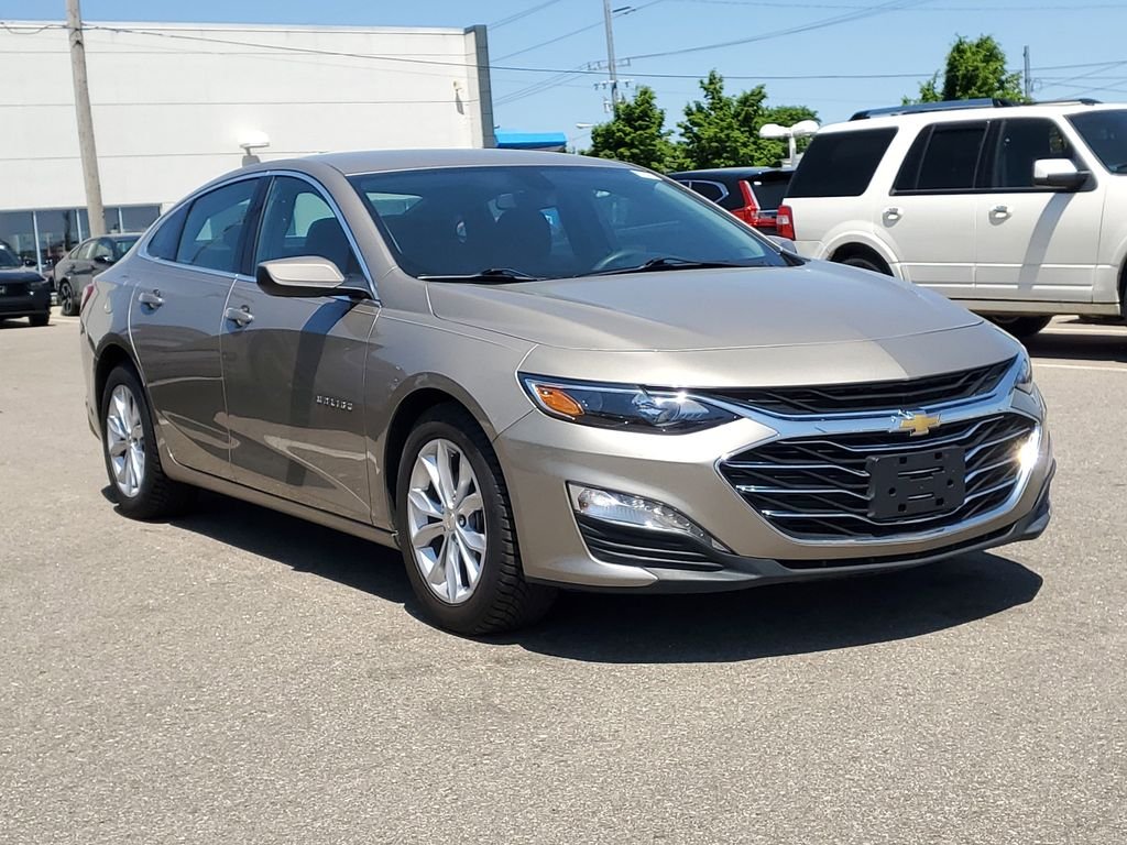 Used 2022 Mineral Gray Metallic Chevrolet LT image 4