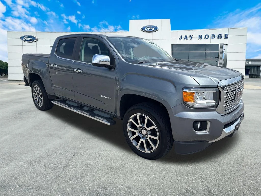 2019 GMC Canyon 4WD Denali Crew Cab Short Box's photo