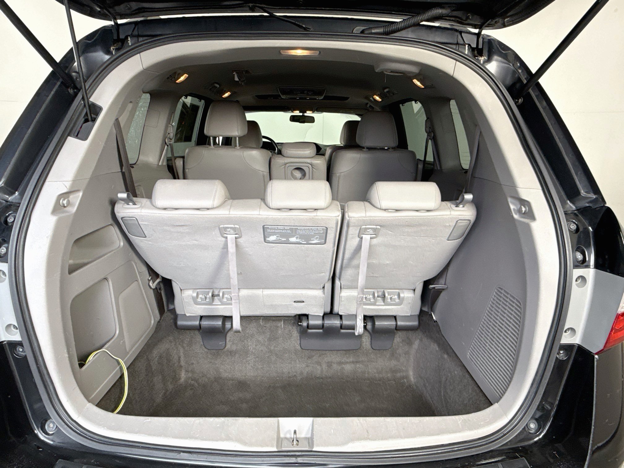 Used 2013 Crystal Black Pearl Honda Touring image 28