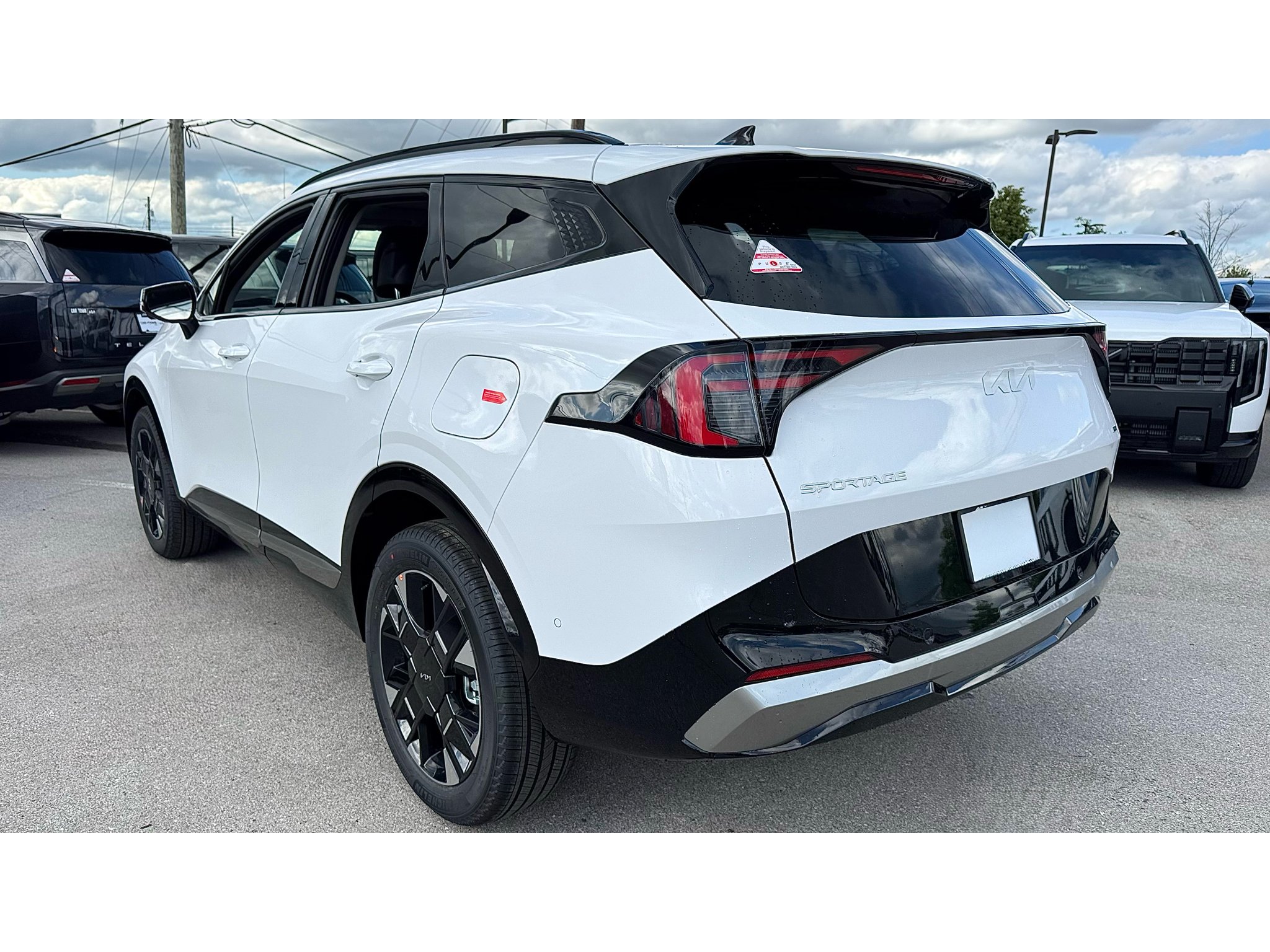 New 2027 Glacial White Pearl Kia SX Prestige image 28