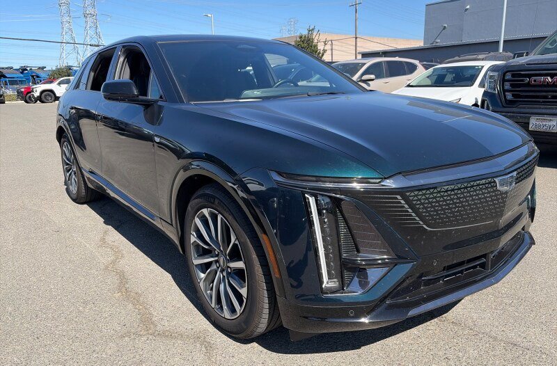 Used 2024 Cadillac LYRIQ Sport 2 with VIN 1GYKPVRLXRZ106991 for sale in Henderson, NV