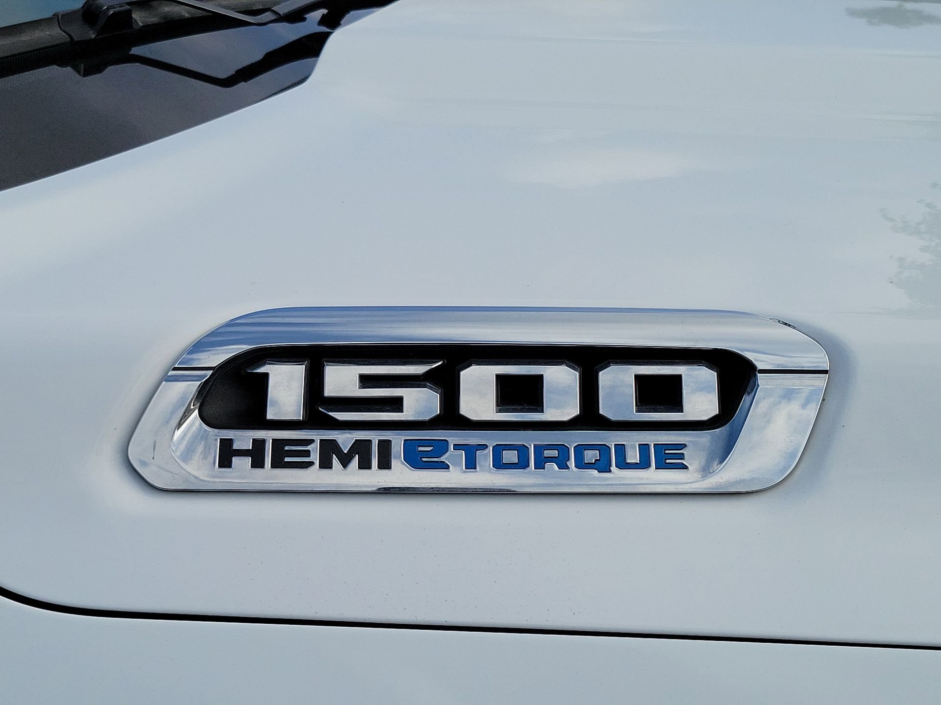 Certified Used 2024 White Ram Laramie image 22