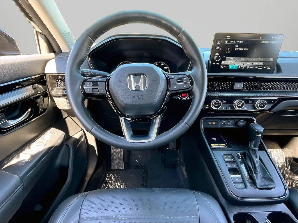 Used 2024 Black Honda EX-L image 9