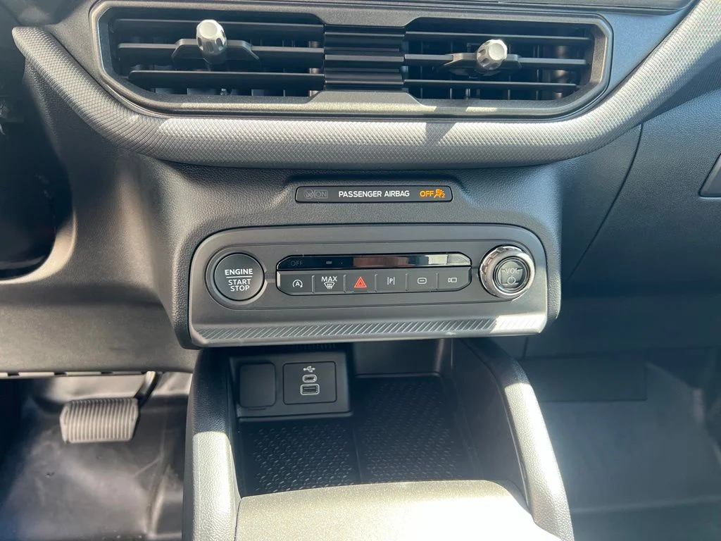 New 2026 Oxford White Ford Badlands® image 16