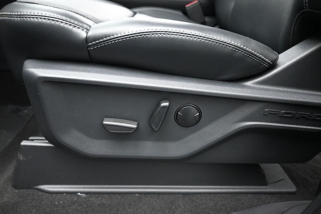 New 2026 Agate Black Metallic Ford Platinum image 10