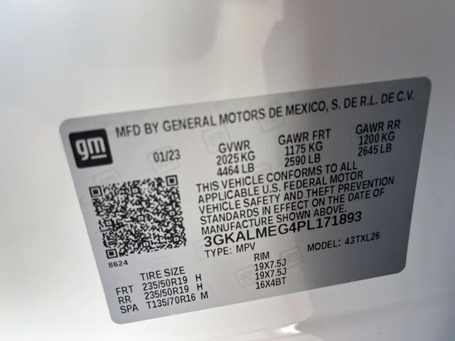 Used 2023 SUMMIT WHITE GMC SLE image 14