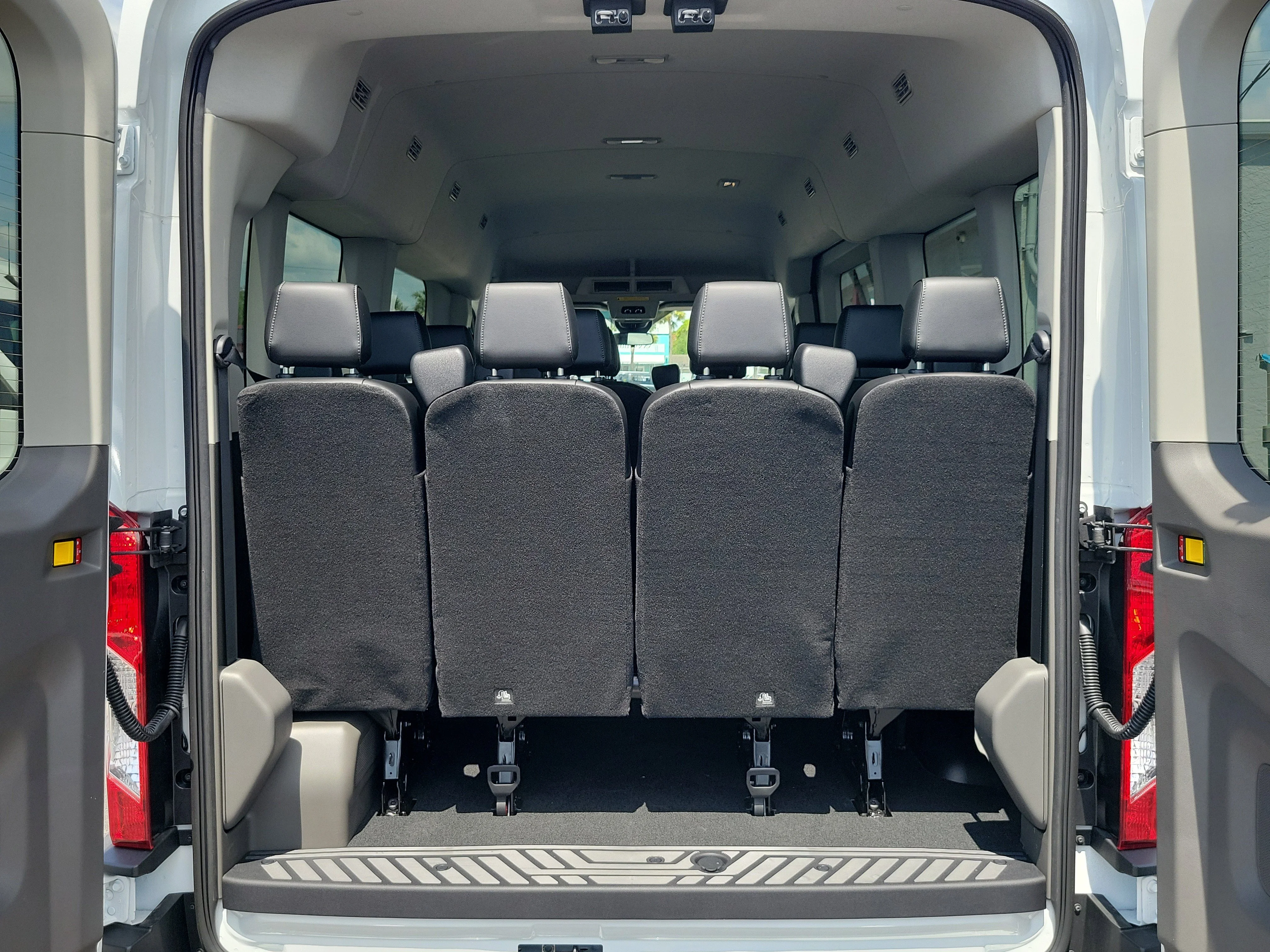2025 Ford Transit Passenger Van XL - Photo 7