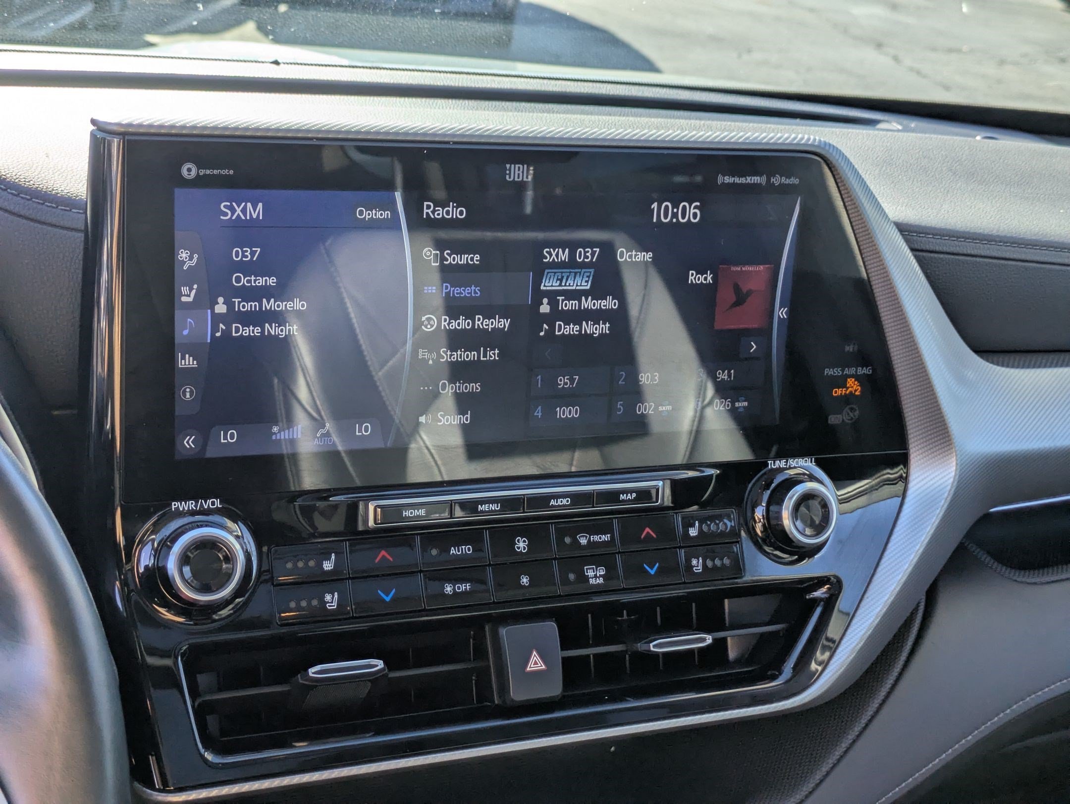 Used 2022 Moon Dust Toyota Platinum image 23