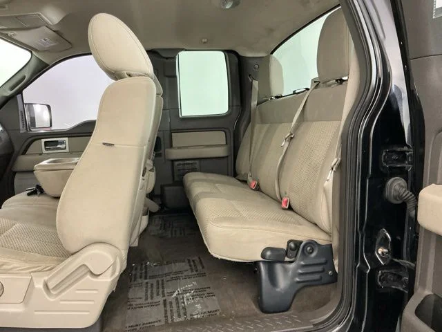 Used 2010  Ford XLT image 22