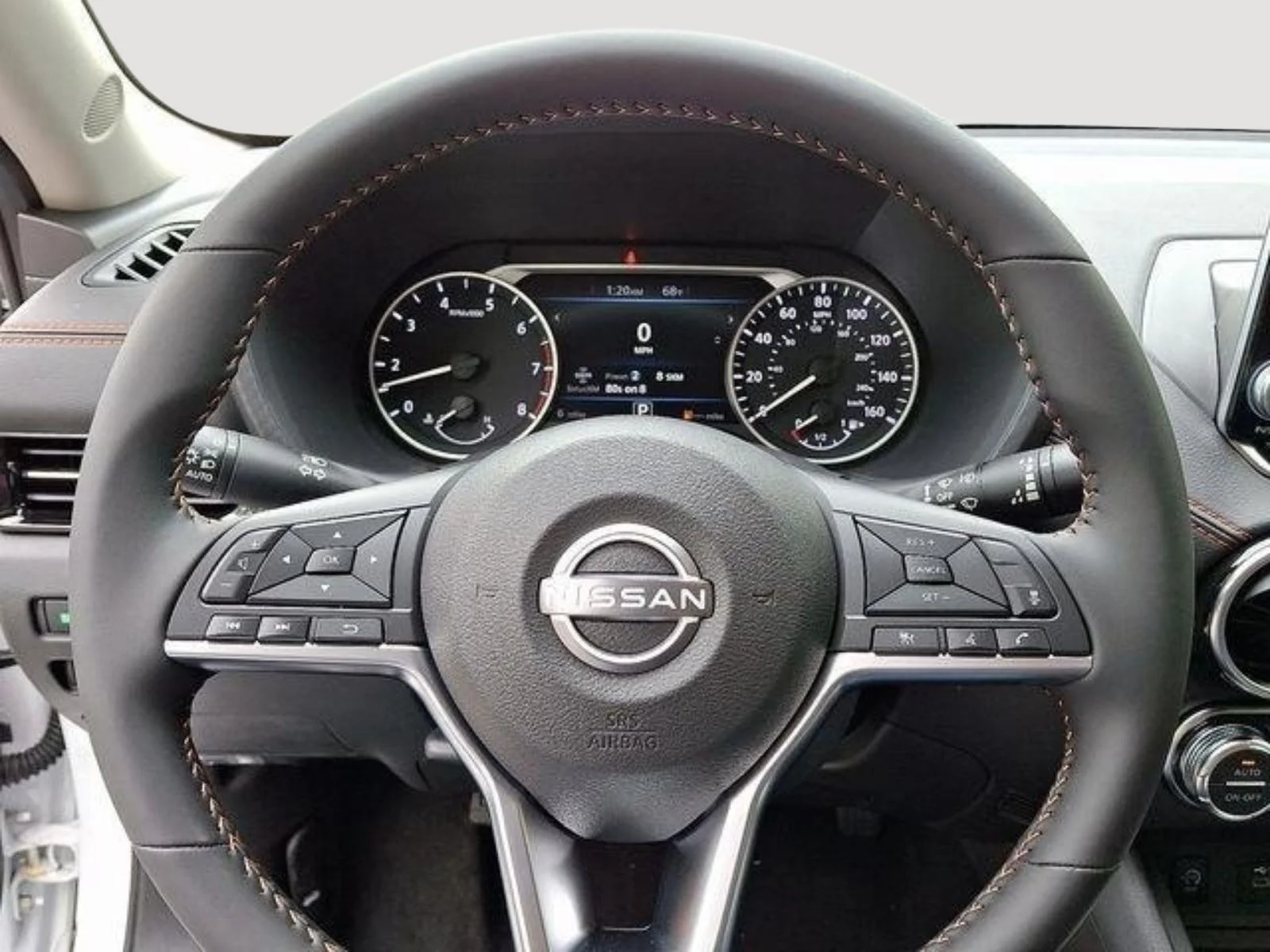 2025 Nissan Sentra SR - Photo 13