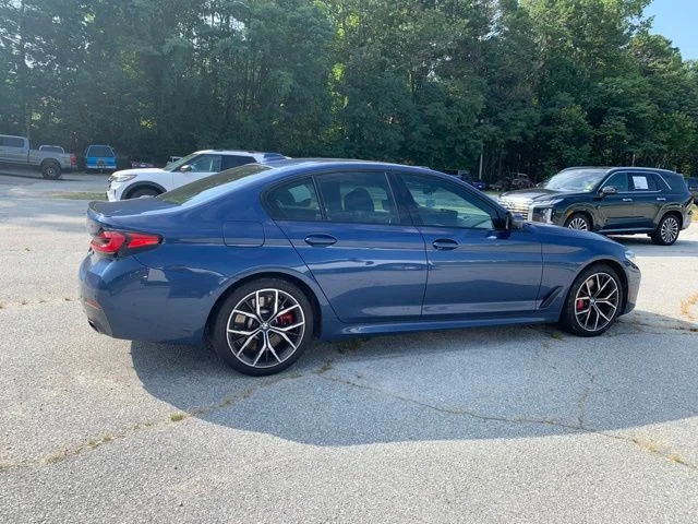 Used 2021 Blue BMW 540i image 9