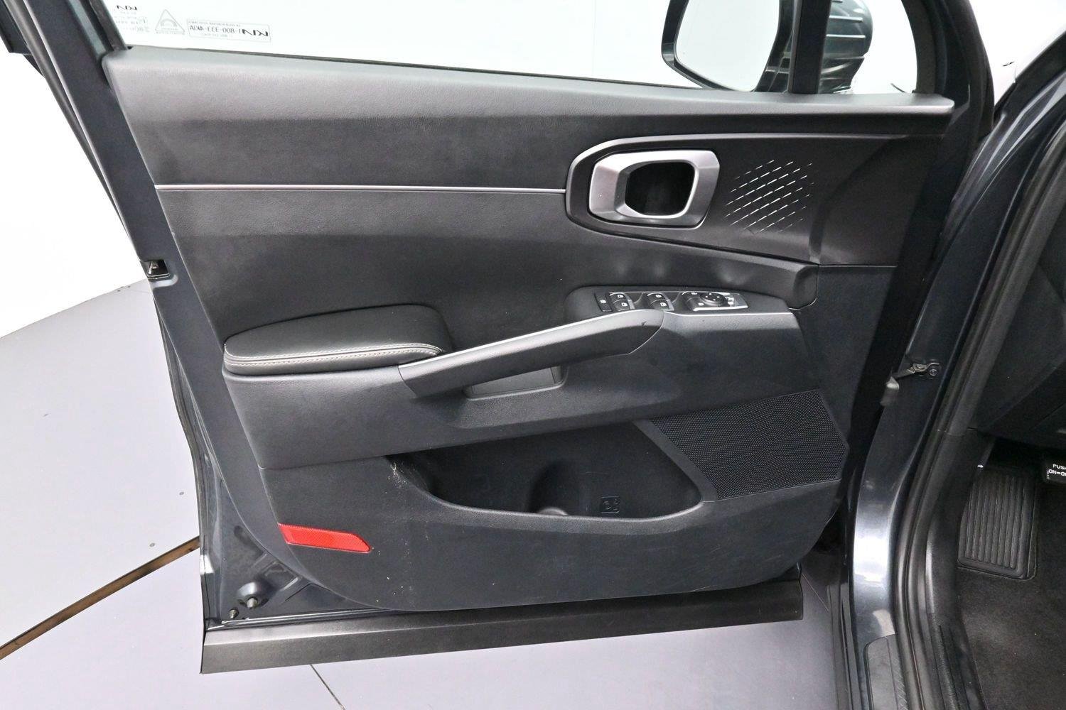 Used 2022 Gravity Gray Kia LX image 10