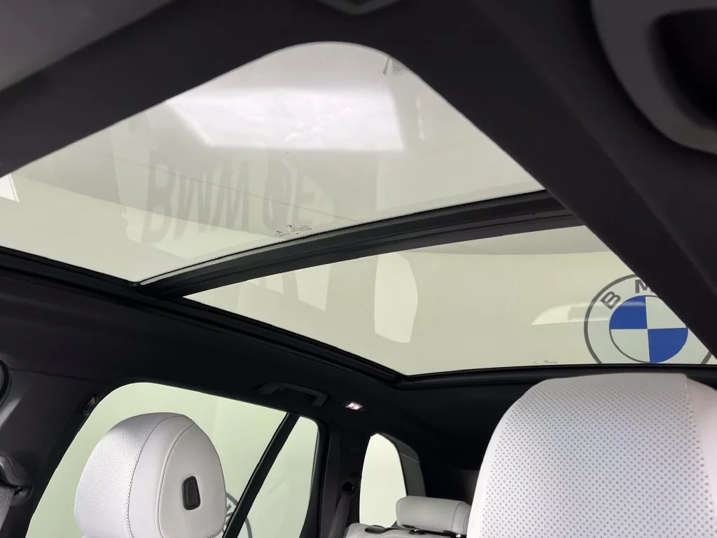 Certified Used 2026 White Metallic BMW xDrive40i image 30