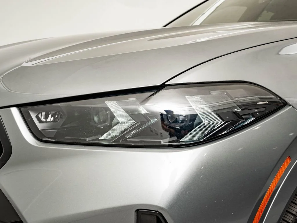 Used 2024 Skyscraper Gray Metallic BMW M60i image 15