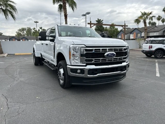Used 2025 White Ford XLT image 1