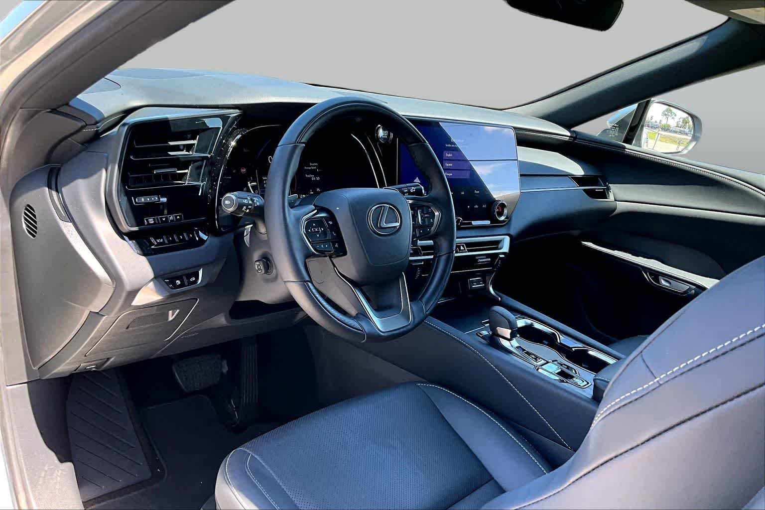 Certified Used 2025 Iridium Lexus Premium image 18