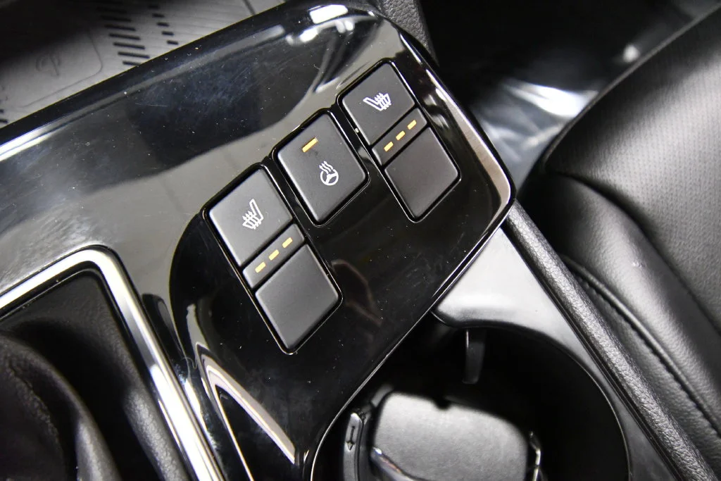 Certified Used 2023 Silver Kia EX image 28