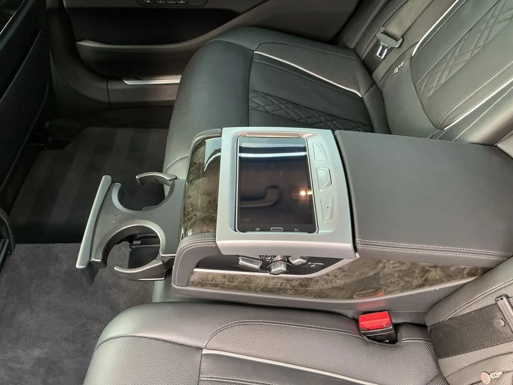 2022 BMW 7 Series 750i - Photo 26