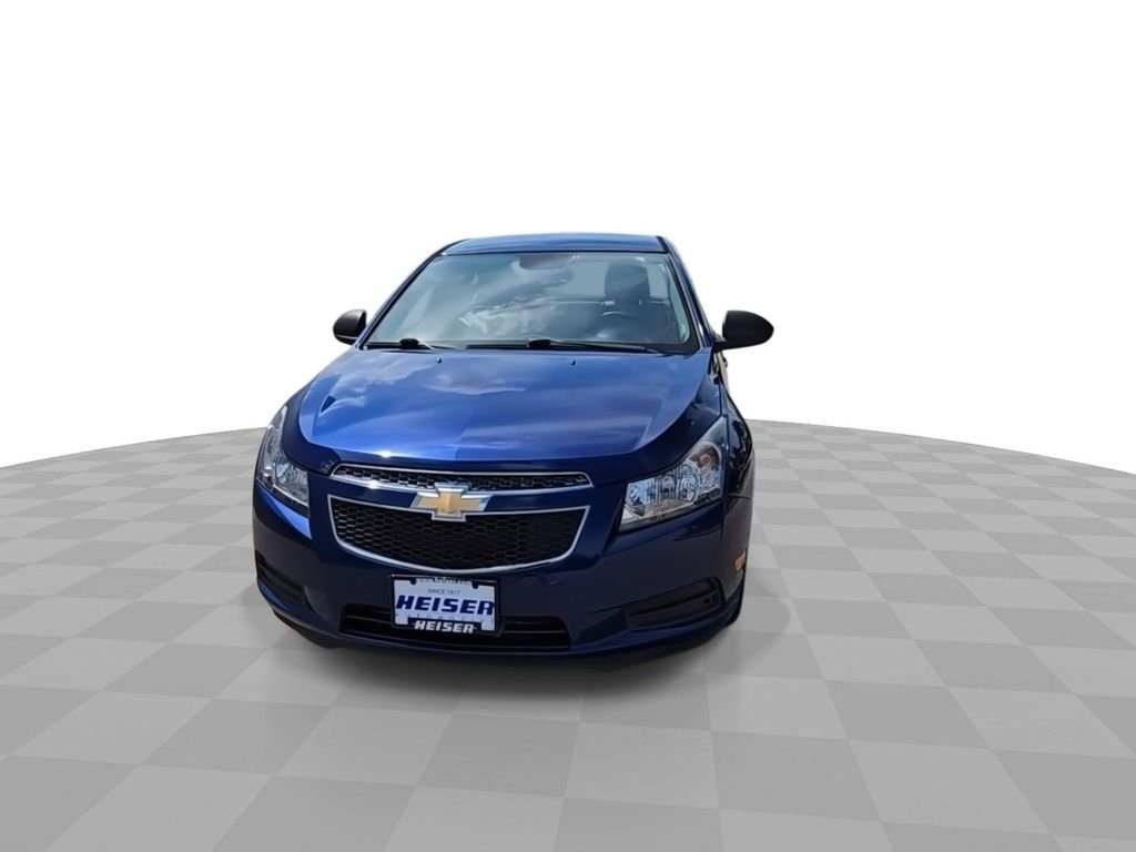 Used 2013 Blue Chevrolet LS image 3