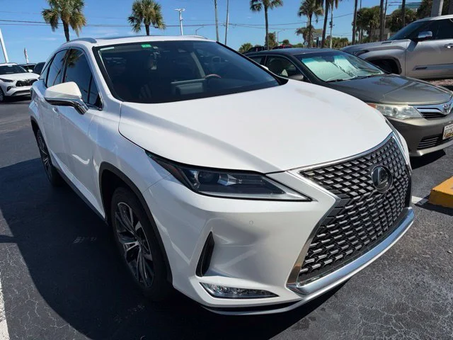 Used 2022 White Lexus 350 image 3