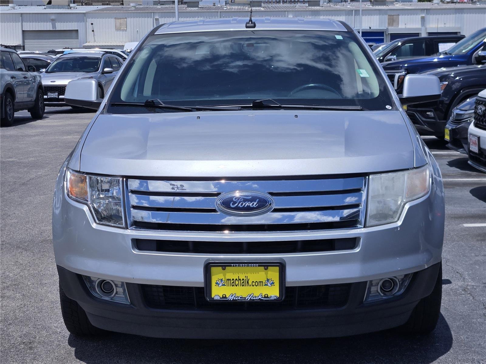 Used 2010 Ingot Silver Metallic Ford Limited image 2