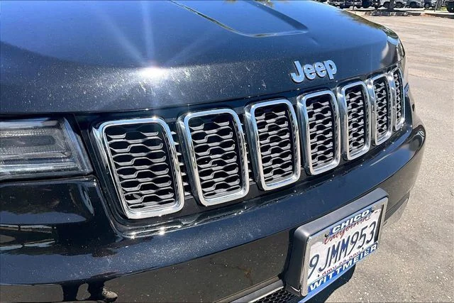 Used 2019 Diamond Black Jeep Limited image 30