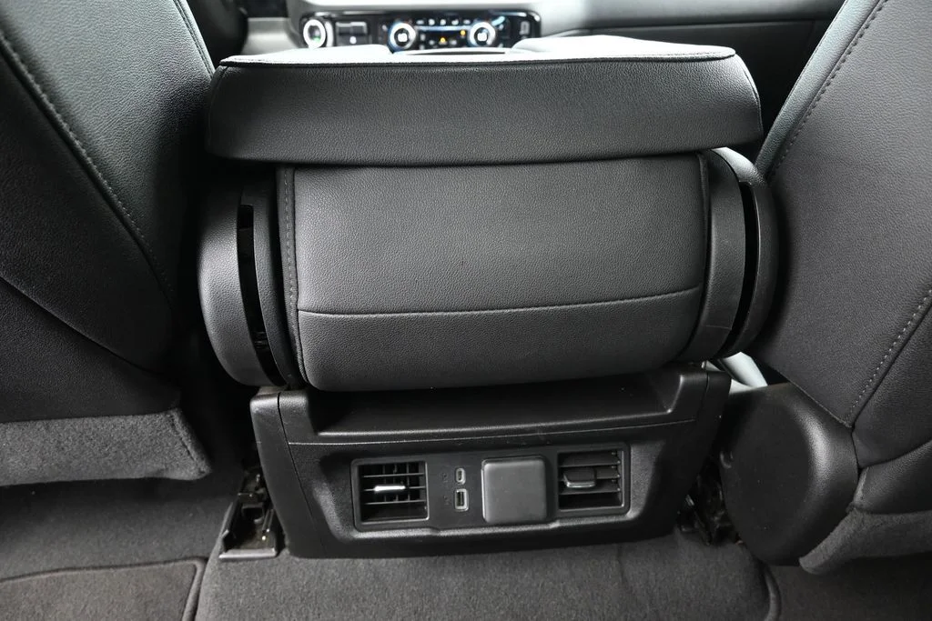 Used 2025 Silver GMC SLT image 17