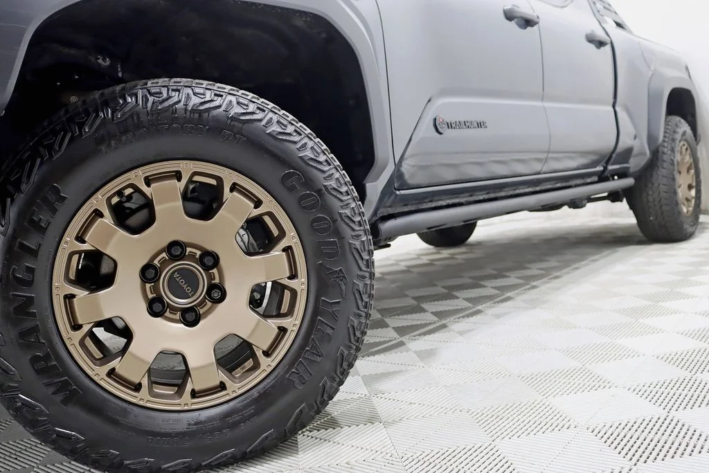 2025 Toyota Tacoma Hybrid Trailhunter