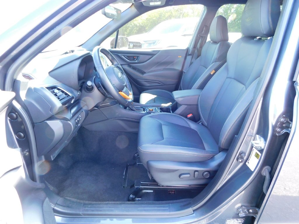 Used 2024 Gray Metallic Subaru Wilderness image 13